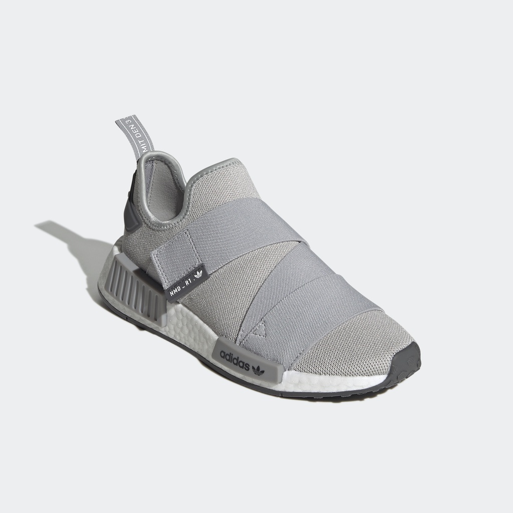 adidas Phong cách sống Giày Có Quai NMD_R1 Nữ Xám GW9470