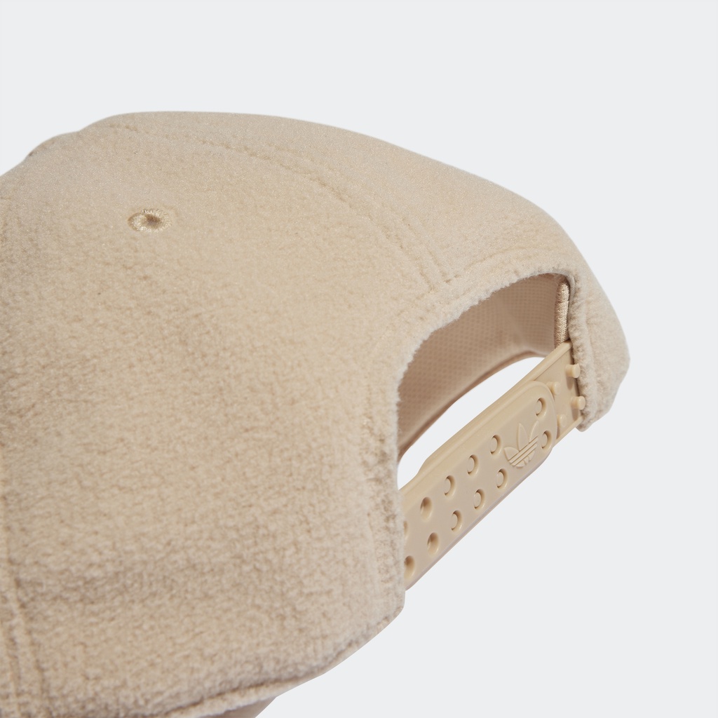 Adidas Phong cách sống Mũ Bóng Chày Mùa Đông Ba Lá Classic Adicolor Unisex Be HL9333