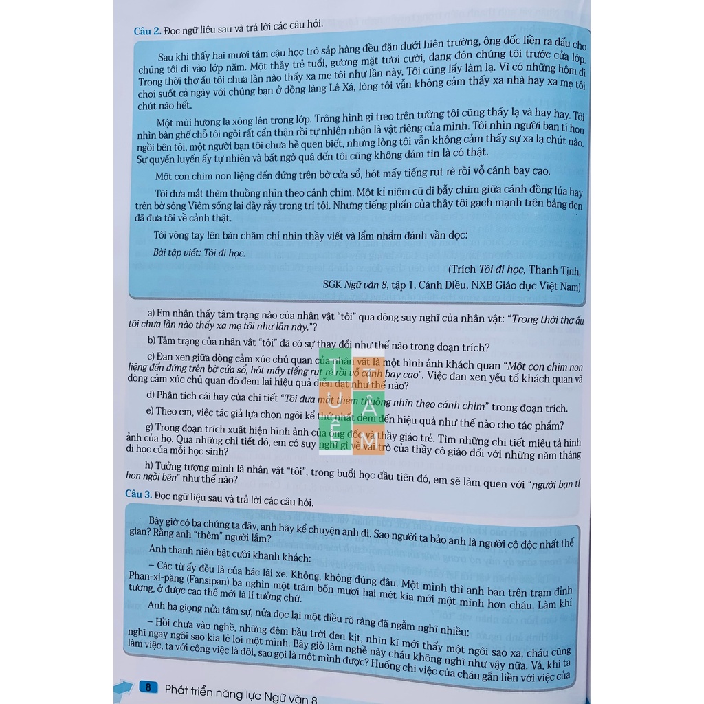 Sách - Phát triển năng lực Ngữ Văn 8