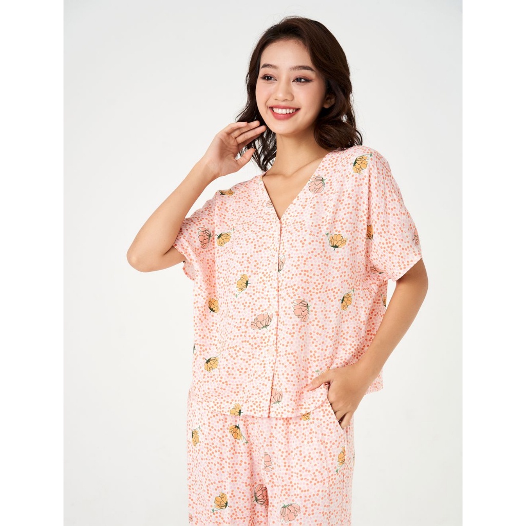 Bộ quần áo nữ CANIFA chất liệu 100% viscose 6LS23S011