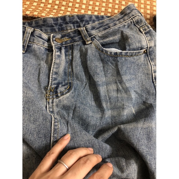 Quần bò dáng baggy  39k/1 chiếc