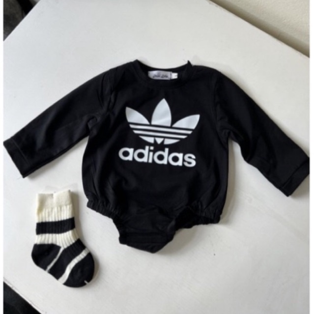 Chip body shut Adidas đáng yêu cho bé trai bé gái. Cam kết đẹp như hình