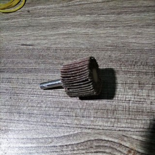 Nhám chuôi /trụ /carem 25x30x120 trục 6mm