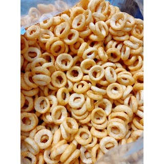 Snack vòng cay cay giòn giòn