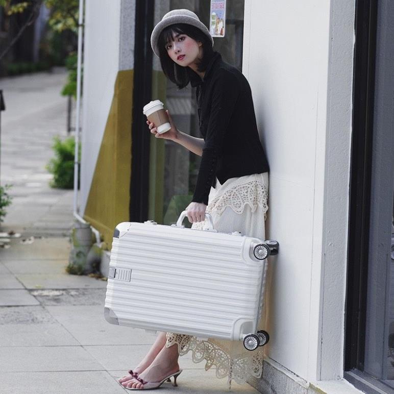 Vali Khung Nhôm Cao Cấp Loại 1 size 22 và size 24 inch hàng quảng Châu Chính Hiệu