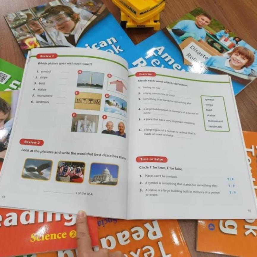 American Textbook Reading - 8q + File MP3.