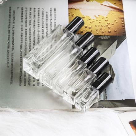 ⚡Loại 1 ⚡ LChai chiết nước hoa thủy tinh 20ml, 30ml Vuông, Dày BBWVN