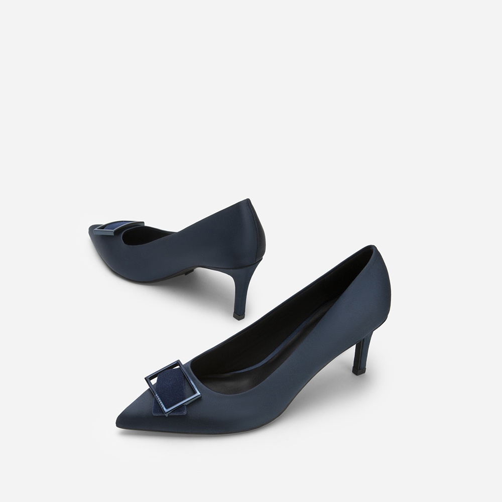 Vascara Giày Bít Mũi Nhọn Satin Đính Khóa Vuông Phối Nhung - BMN 0532