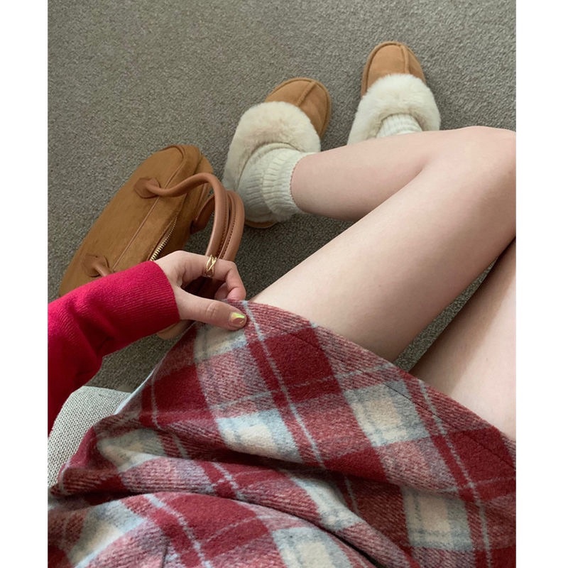 Chân váy dạ ngắn chân váy chữ A dáng ngắn hoạ tiết kẻ caro chéo màu đỏ noel đủ size kéo khoá sau lưng