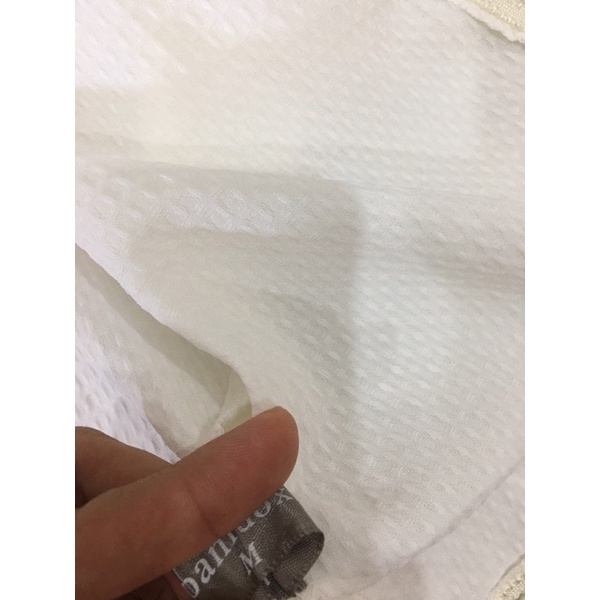 Áo khoác tiểu thư croptop viền ngọc sang chảnh