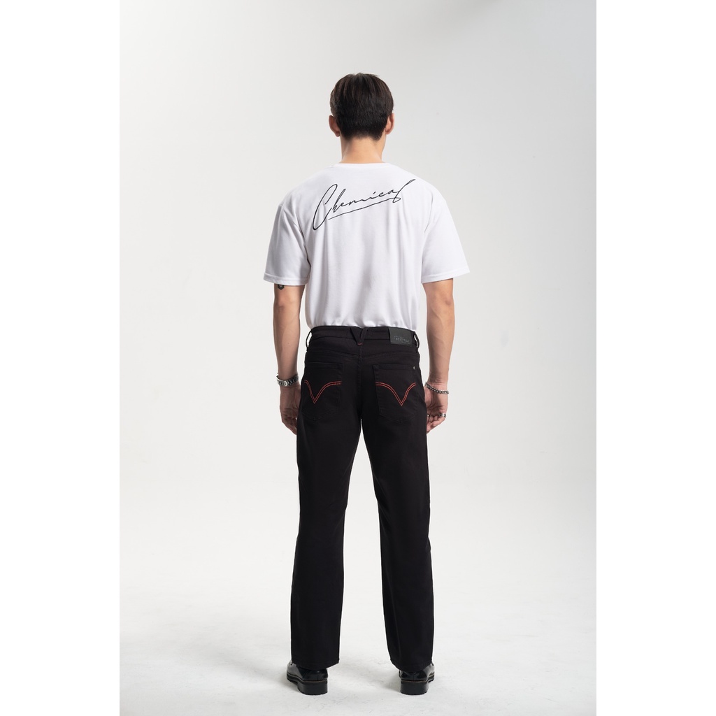 Quần Jeans Nam Dáng Suông Màu Đen Phối Chỉ Đỏ. Red Thread Black Straight Jeans - 222MD4083B2090