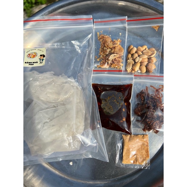 Bánh Tráng Dẻo Phơi Sương Nhà Peo ( Sốt bò Cay )