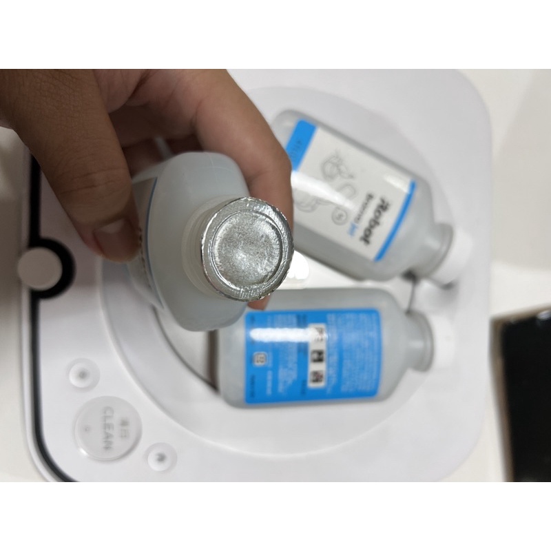 Nước lau sàn iRobot Bravaa Chính hãng