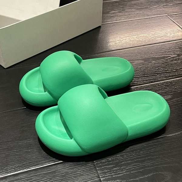 Dép bánh mì cute dép bánh mì đế cao Giày dép dưa hấu nữ mùa hè 2023 thời trang mới trong nhà ngoài trời giày đế dày cảm giác chống trượt dép mát ở nhà