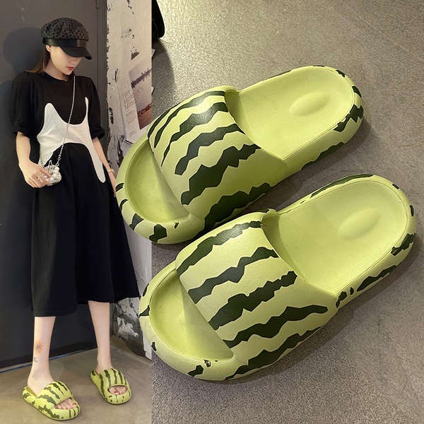 Dép bánh mì cute dép bánh mì đế cao Giày dép dưa hấu nữ mùa hè 2023 thời trang mới trong nhà ngoài trời giày đế dày cảm giác chống trượt dép mát ở nhà