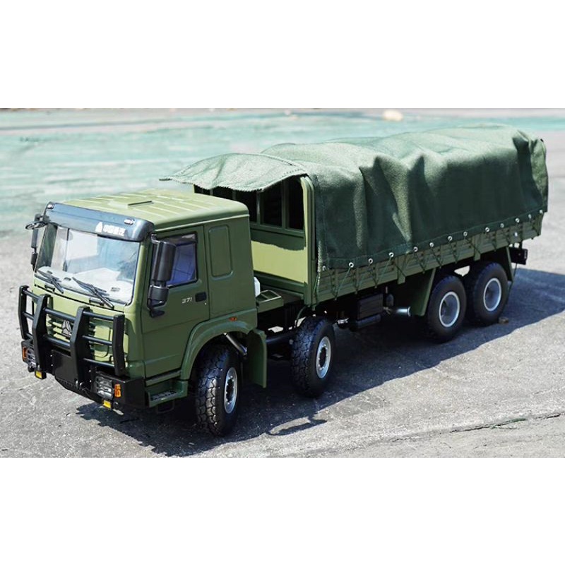 Mô hình xe tải HoWo quân sự 8x8 hợp kim 1:24