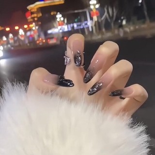 Nailbox ombre đen đính đá