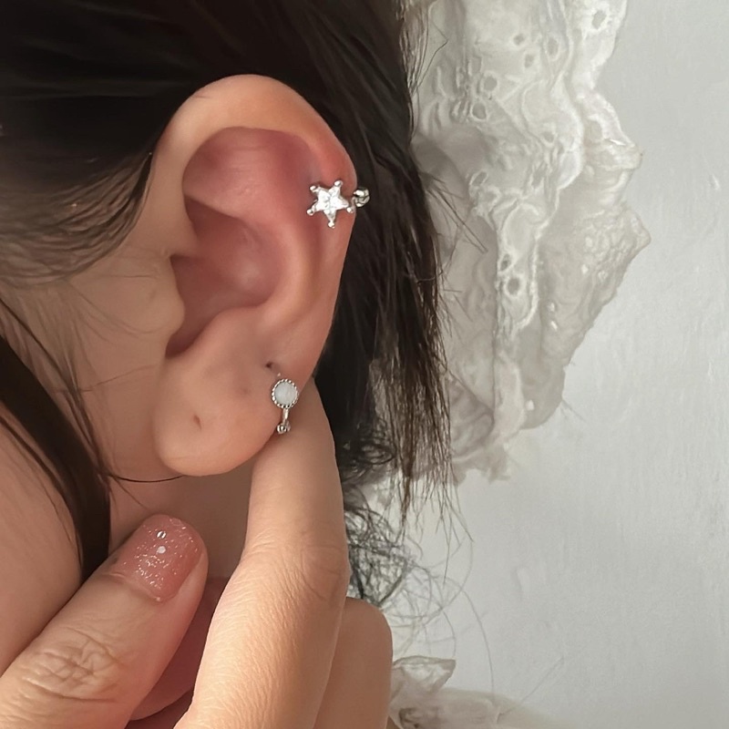 𝐯𝐞𝐥𝐯𝐞𝐭𝐩𝐢𝐧𝐤.𝐚𝐜𝐜🇰🇷 | Bông tai tròn ngôi sao mini