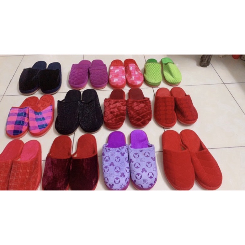 Giày sục bông ấm đi trong nhà