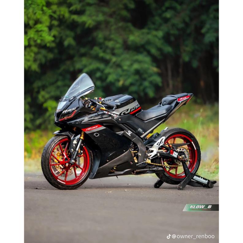 Pat che chân kính Yamaha R15  tích hợp xinhan