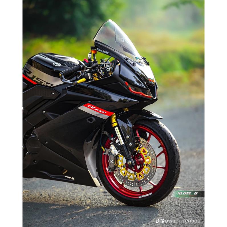 Pat che chân kính Yamaha R15  tích hợp xinhan