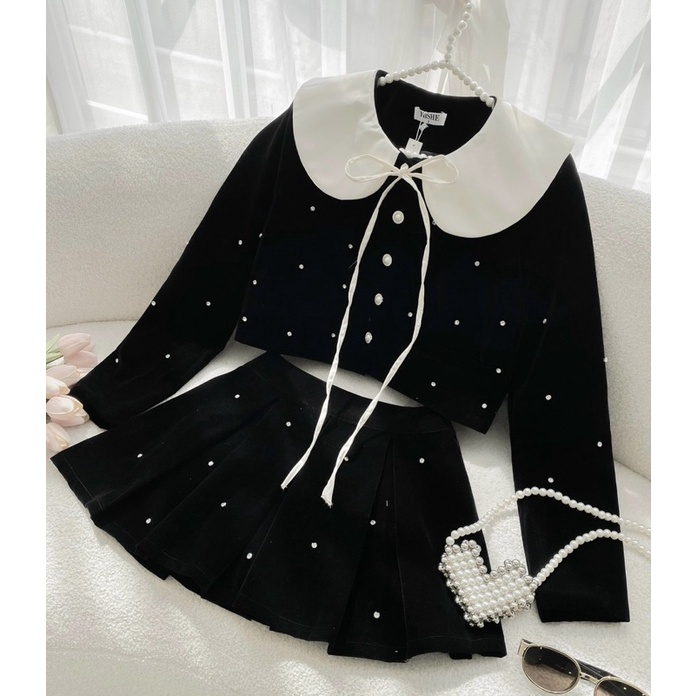 Set Áo Nhung Cổ Sen Kem Tay Dài Đính Đá Cột Nơ Cài Nút Mix Chân Váy Xoè Màu Đen Tiểu Thư