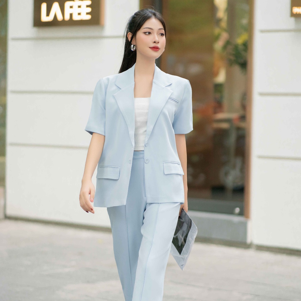 RECHIC Áo blazer nữ Jiso tay ngắn có túi cơ bản công sở