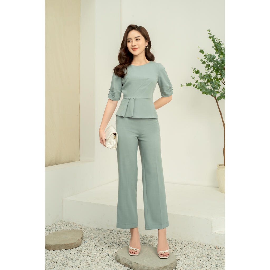 Set bộ áo tay lỡ nhún đính cúc bọc TT, quần suông MMOutfit SB0422125