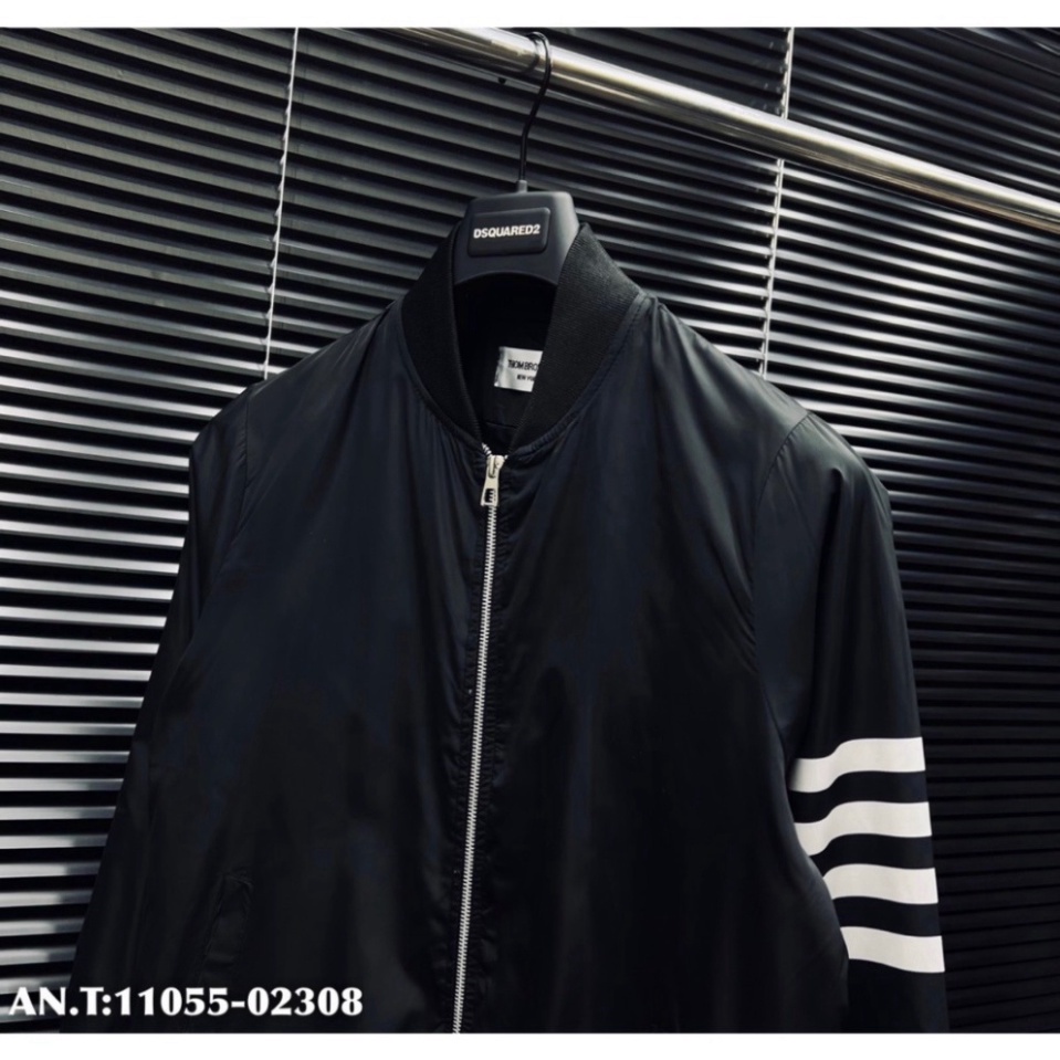 Áo Khoác Gió 2 Lớp Phối Kẻ Vạch Tay Nam Nữ. Áo Bomber Nam Nữ In 4 Vạch Sọc Tay Trẻ Trung Năng Động Phong Cách Boy