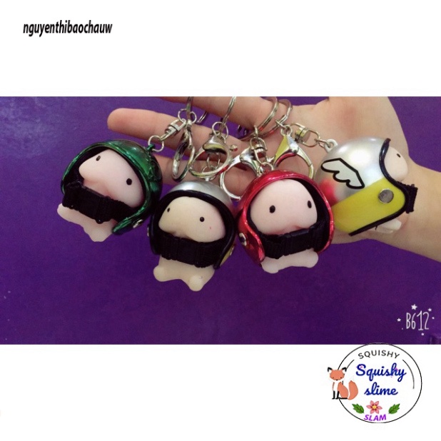 Bé ciu đội mũ bảo đảm nón bảo hiểm- Bé Ciu má phấn Đội Mũ siêu nhân vật móc khóa MSP55327