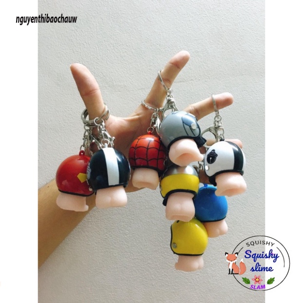 Bé ciu đội mũ bảo đảm nón bảo hiểm- Bé Ciu má phấn Đội Mũ siêu nhân vật móc khóa MSP55327