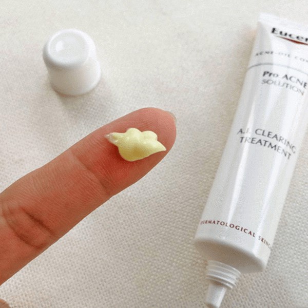 Gel Giảm Mụn Viêm Sau 1 Tuần Eucerin A.I. Clearing Treatment 40ml