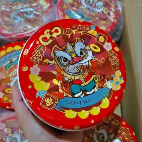 Bánh Lân Happy New Year vỏ hộp thiếc - sẵn hàng giao Hỏa Tốc