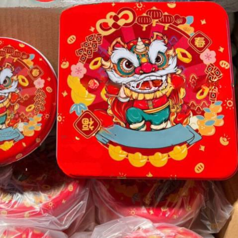 Bánh Lân Happy New Year vỏ hộp thiếc - sẵn hàng giao Hỏa Tốc