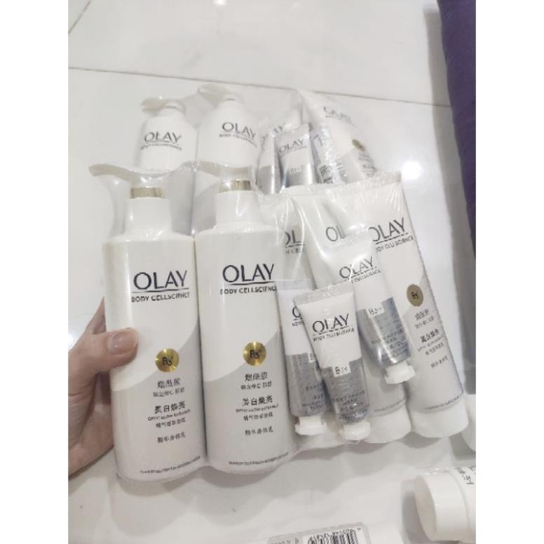 Sữa dưỡng thể siêu trắng da OLAY B3+ Optic Glow 250ml