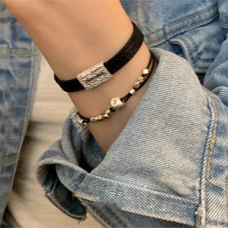 Vòng tay dây da cá tính thời trang nữ