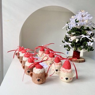 Nến thơm handmade hình gấu trắng kèm dâu tây