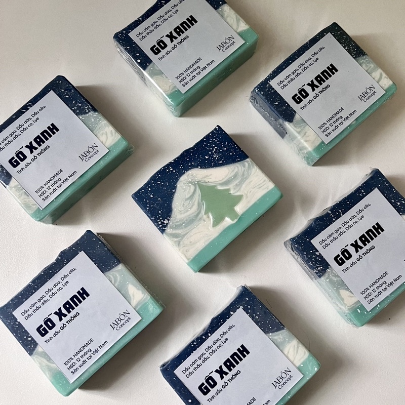 Xà Bông Giáng Sinh Organic tinh dầu GỖ THÔNG Jabón Concept