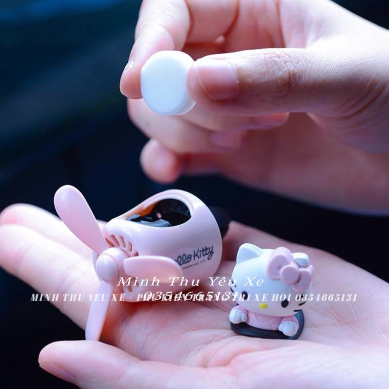 Sáp thơm nước hoa ô tô gấu kẹp cửa gió điều hòa quạt trang trí nội thất xe