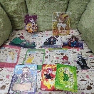 Card PVC trong manga bề mặt hơi xước