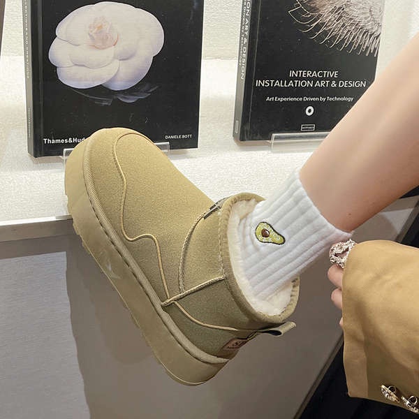 Giày Bốt Đi Tuyết Lót Lông Cừu Dày Dặn Thời Trang Mùa Đông Cho Nữ