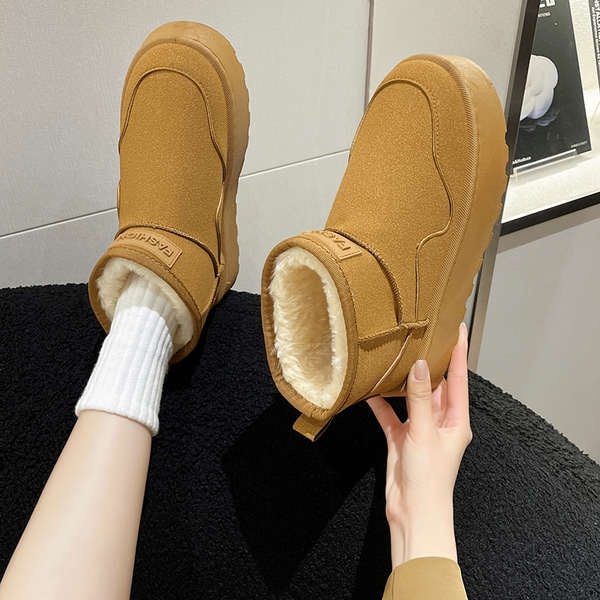 Giày Bốt Đi Tuyết Lót Lông Cừu Dày Dặn Thời Trang Mùa Đông Cho Nữ