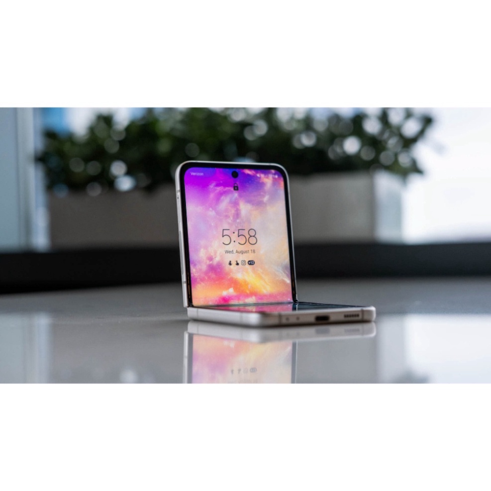 Điện Thoại Samsung Galaxy Z Flip 3 5G 8gb/128GB Chính hãng