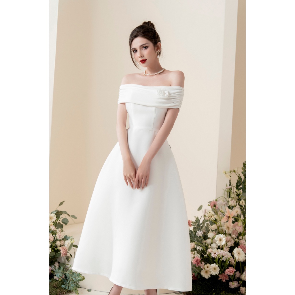 Váy trễ vai nhún đính hoa TIINSTORE VHN832