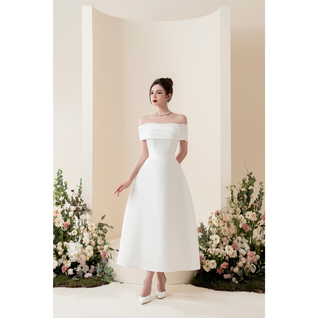 Váy trễ vai nhún đính hoa TIINSTORE VHN832