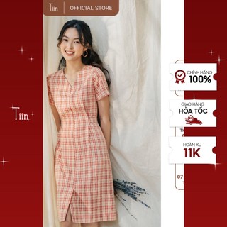 Váy dáng A thô kẻ cổ V xẻ gấu TIIN STORE V0T327
