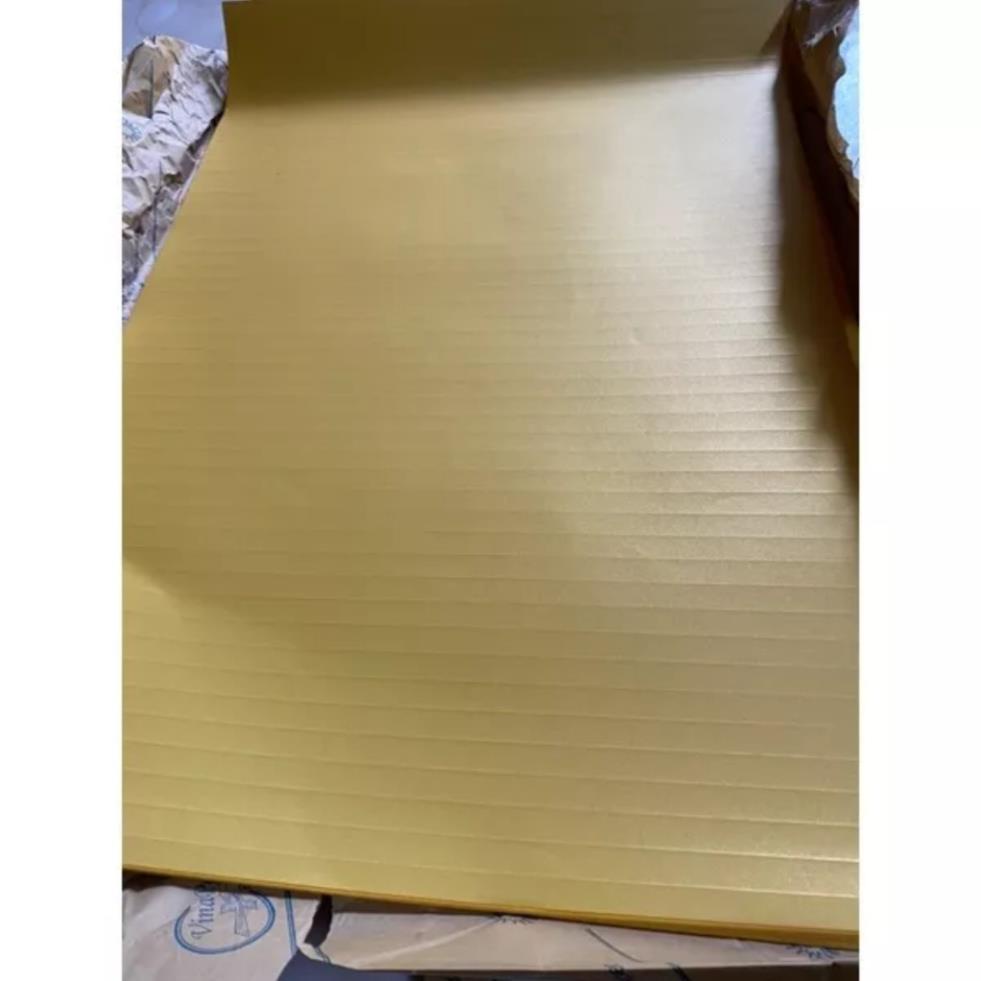 Giấy gấp quạt đỏ nhung trang trí, khổ 55x80cm, có nếp gấp sẵn hàng đẹp Only Store