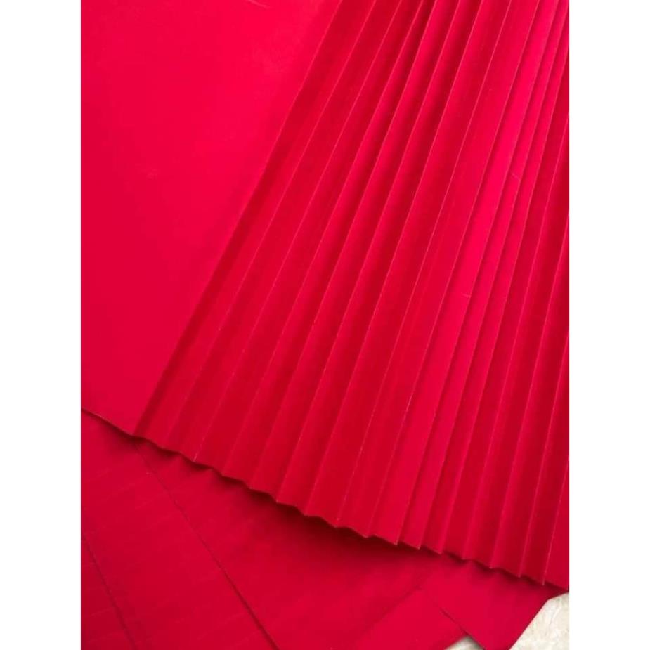 Giấy gấp quạt đỏ nhung trang trí, khổ 55x80cm, có nếp gấp sẵn hàng đẹp Only Store