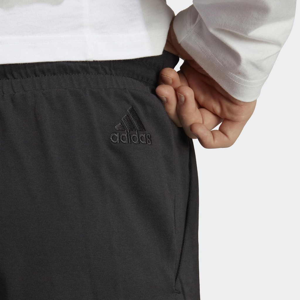 adidas Phong cách sống Quần Short Logo Essentials Nam Đen IC9375