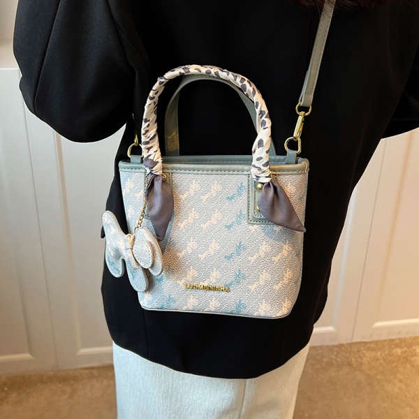 Túi Xách Đeo Vai Hình Vuông Nhỏ Bằng Lụa Thời Trang Mùa Hè Hàng Mới 2023 Dành Cho Bạn Nữ